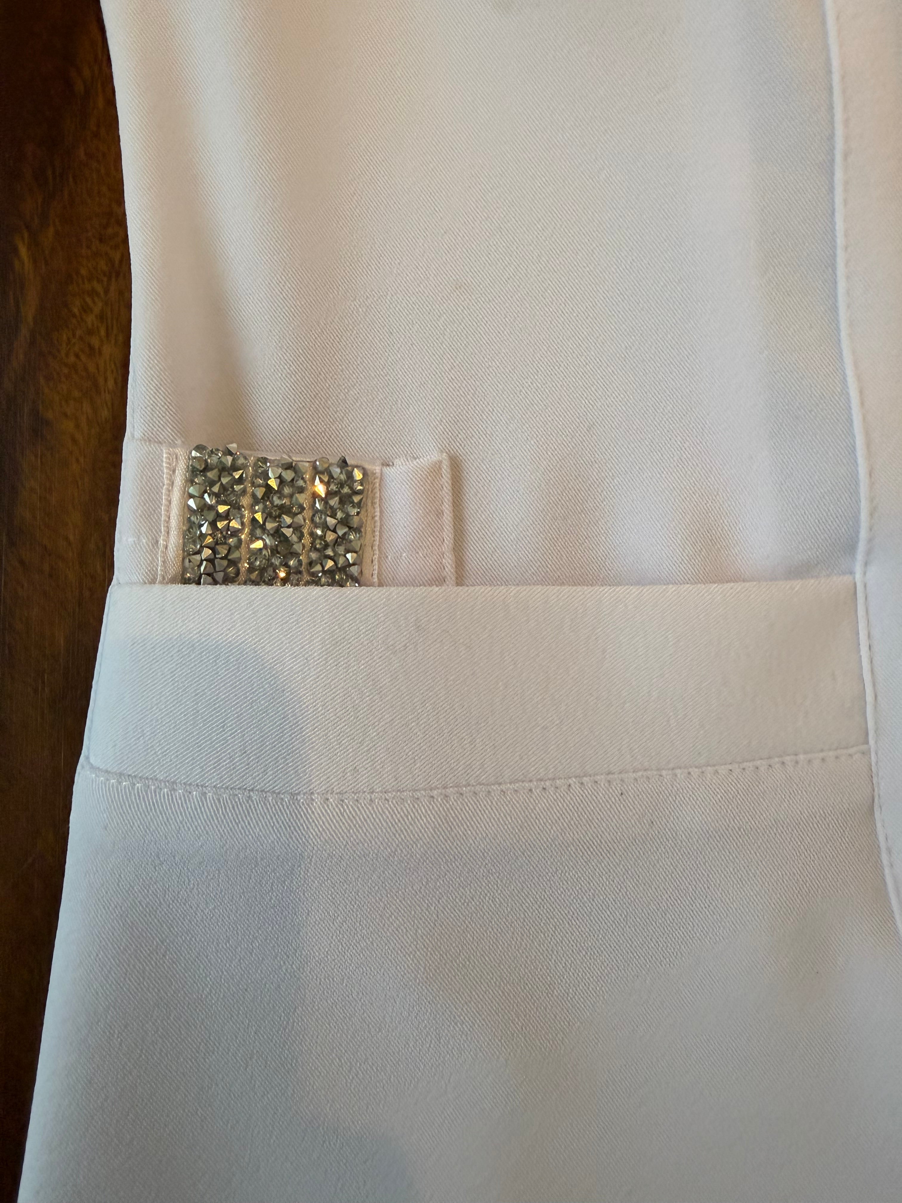 1033 Sarrau court / pierre sur la poche / ruban au dos