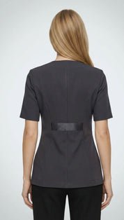 1033 Sarrau court / pierre sur la poche / ruban au dos